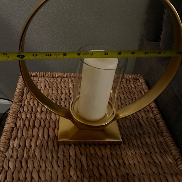 Beautiful decor candle for table or built in cabinets or bedroom ambiance ! - Picture 5 of 7